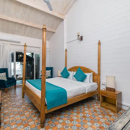 Larisa Beach Resort Morjim Exterior photo