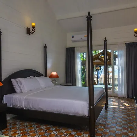 Larisa Beach Resort Morjim Exterior photo